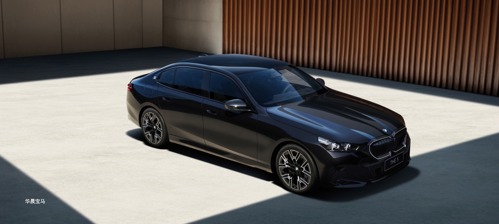 BMW中国官网BMW 5系车型展示图,仅作车型示意,非维修实拍