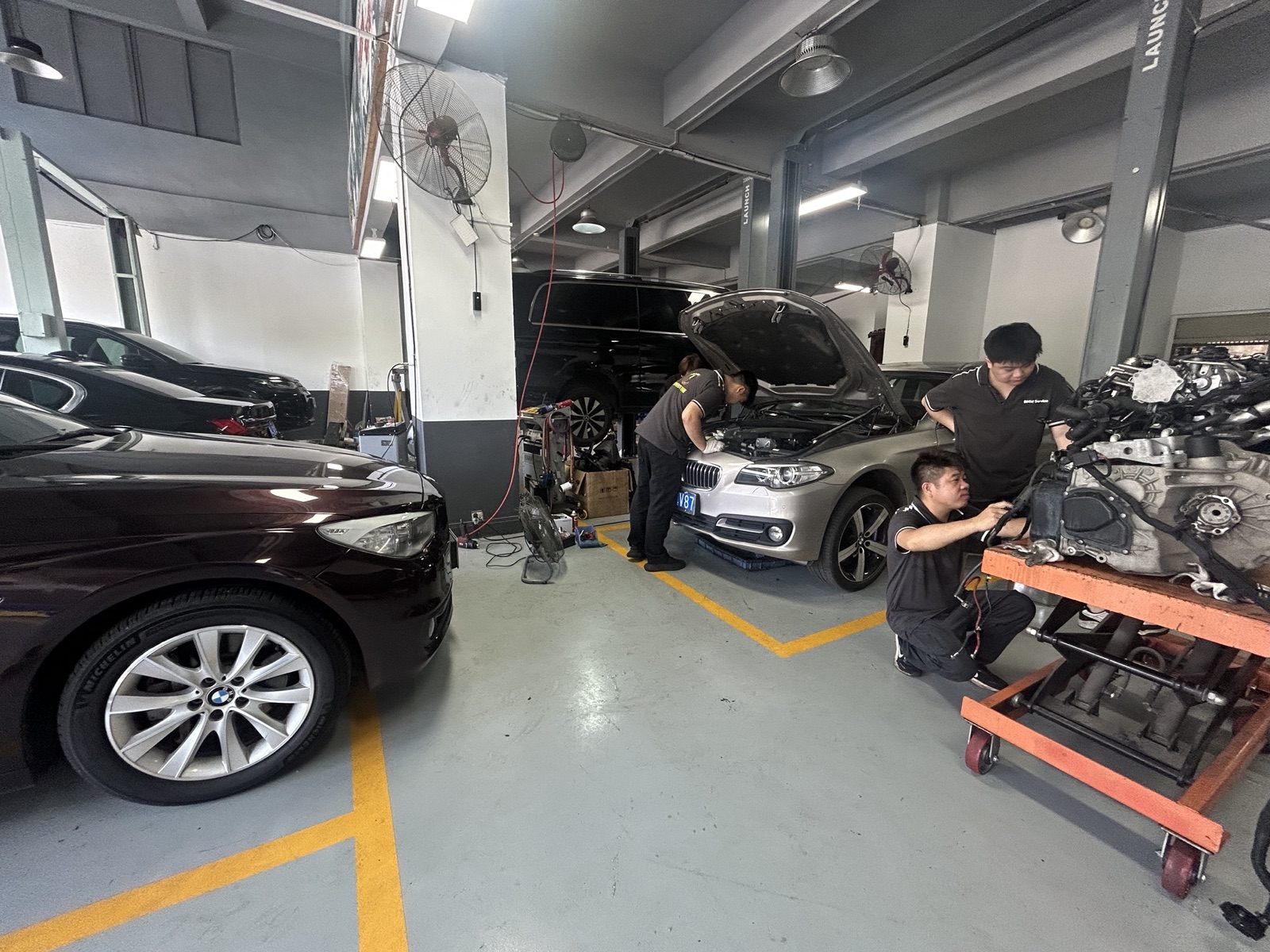 Chuangli workshop and air suspension bench, on-site photo